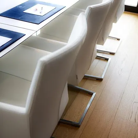 Отель Stord Hotel 3*